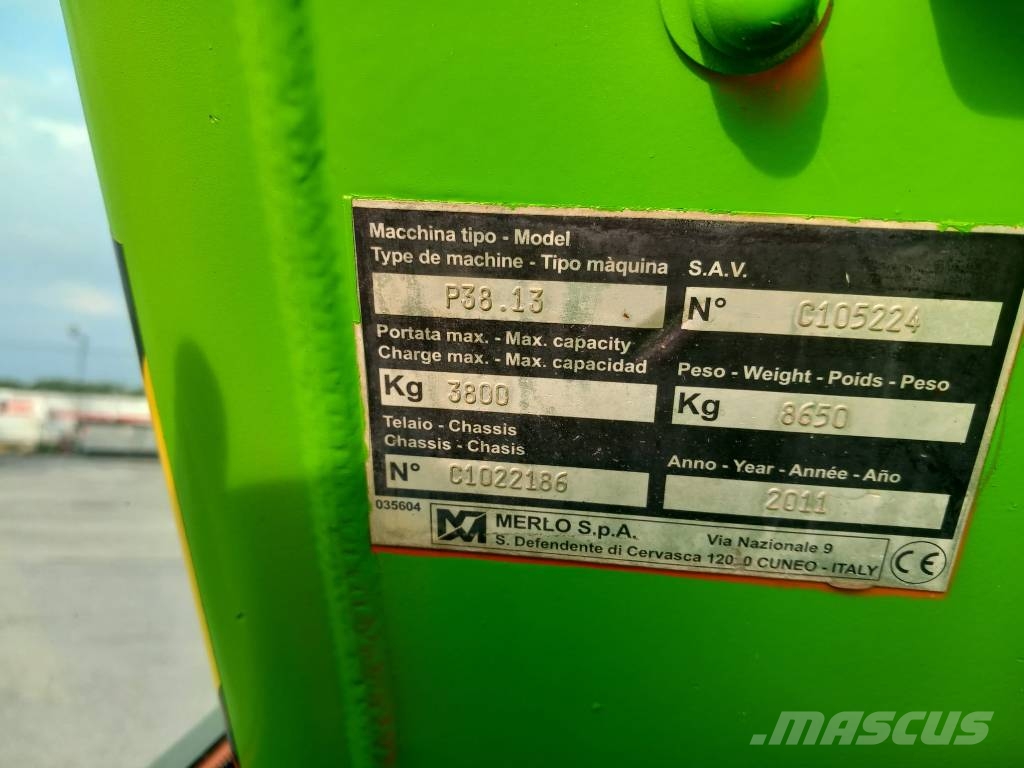 Merlo 38.13 مناولات متداخلة