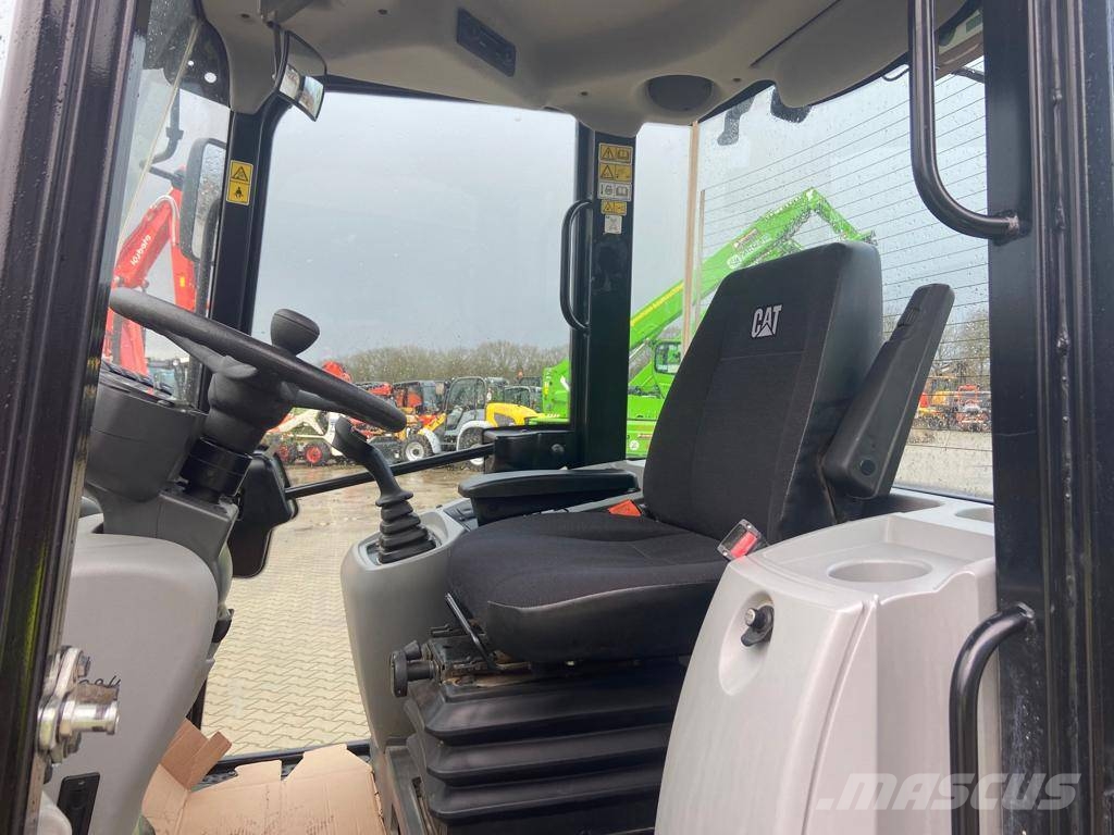 CAT 907 M Minibagger < 7t