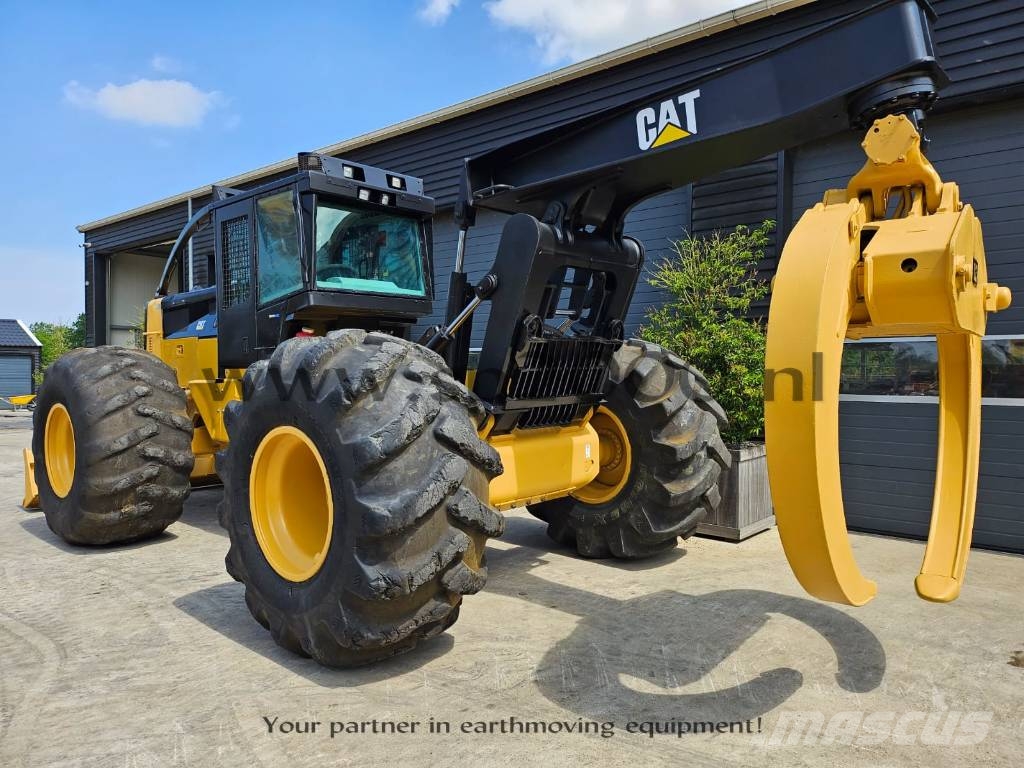 CAT 545 C Skideri