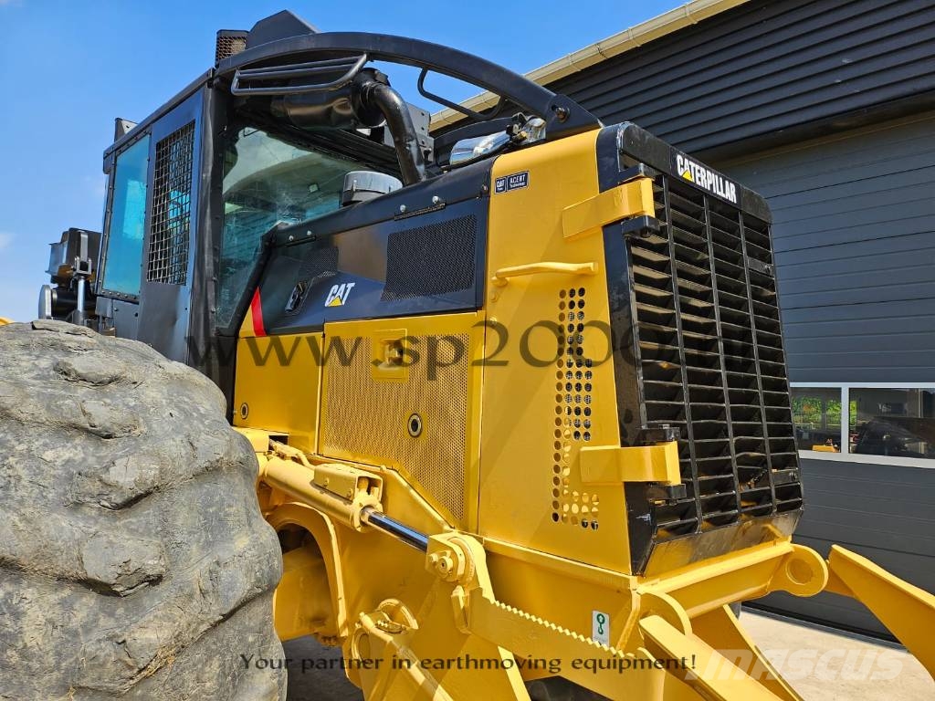 CAT 545 C Skideri