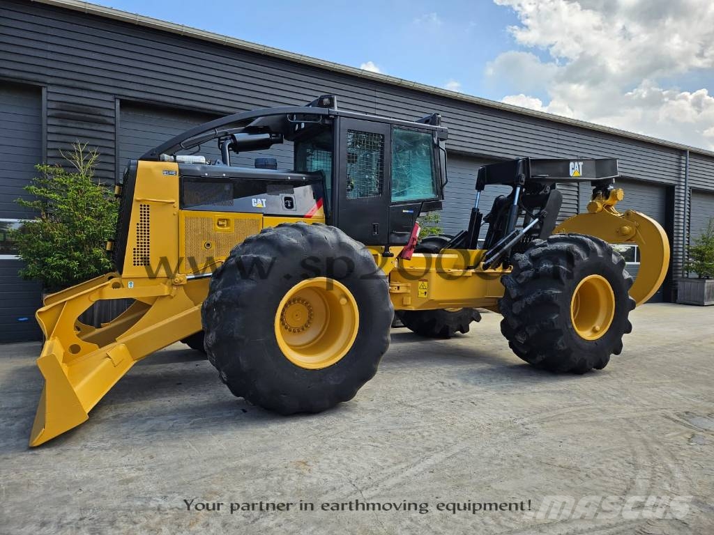 CAT 545 C Skideri