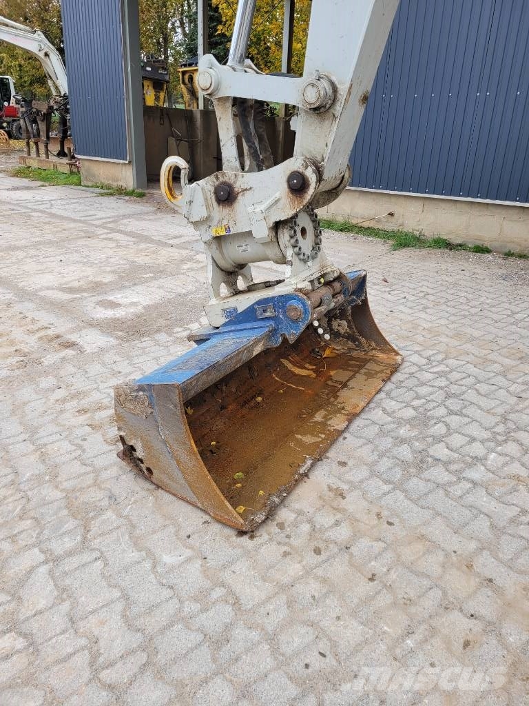 Takeuchi TB 2150 R Bagri goseničarji