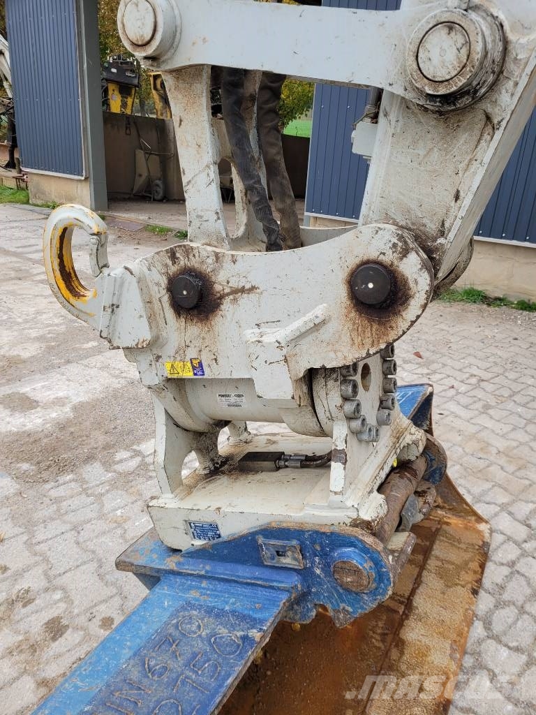 Takeuchi TB 2150 R Bagri goseničarji