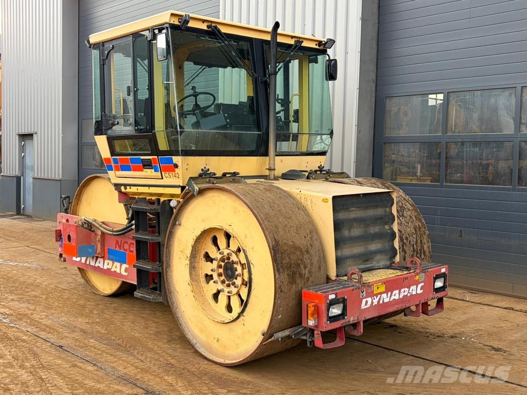 Dynapac CS142 单轮压路机