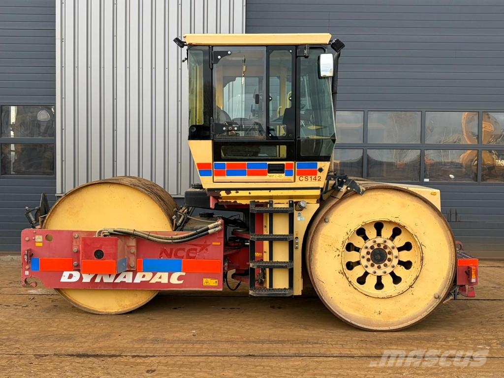 Dynapac CS142 单轮压路机