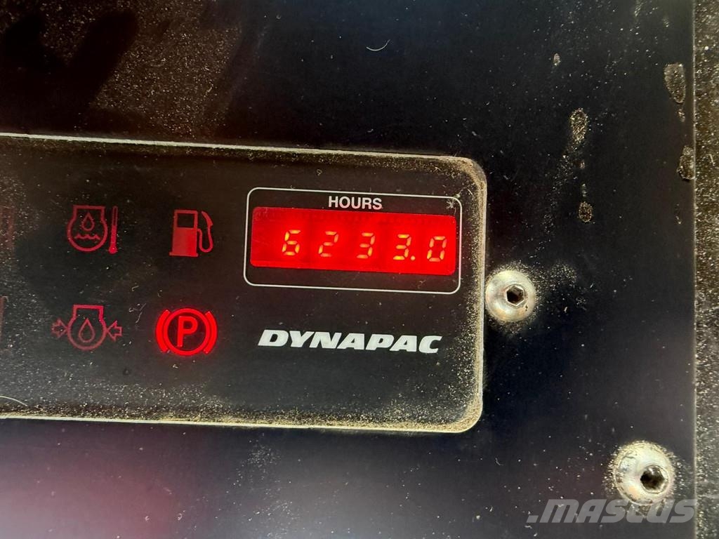 Dynapac CS142 振動ローラ