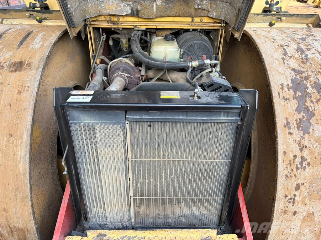 Dynapac CS142 单轮压路机