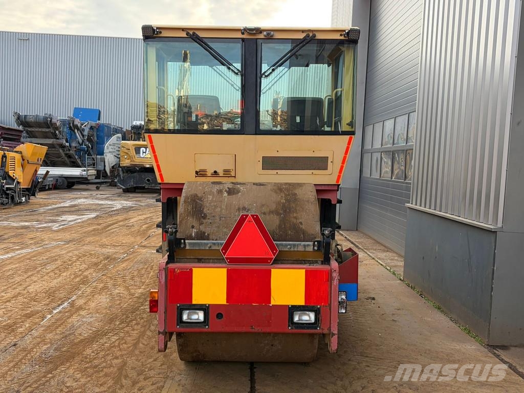 Dynapac CS142 单轮压路机