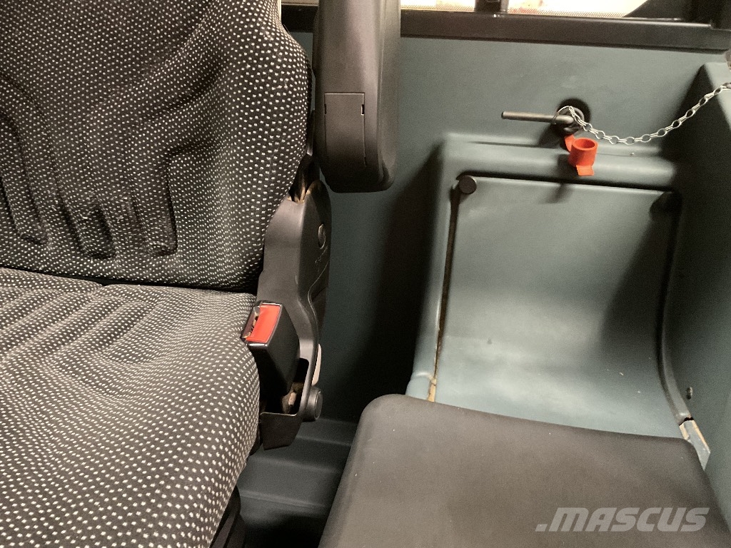 Schäffer 9660 T SCV Maatalouskurottajat
