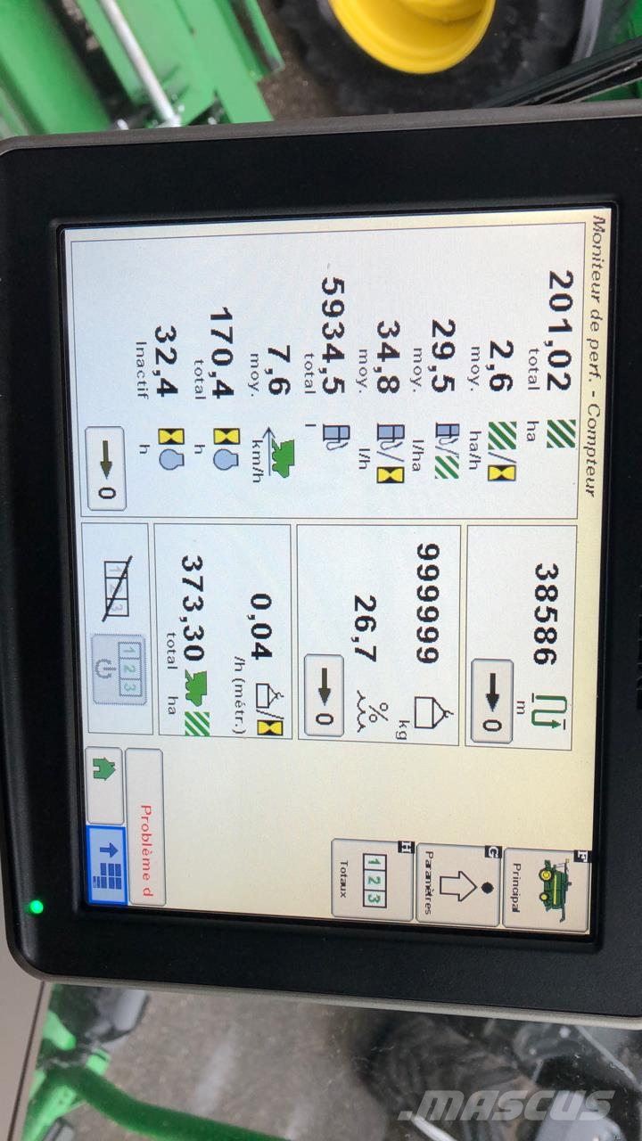 John Deere T560 HM 联合收割机