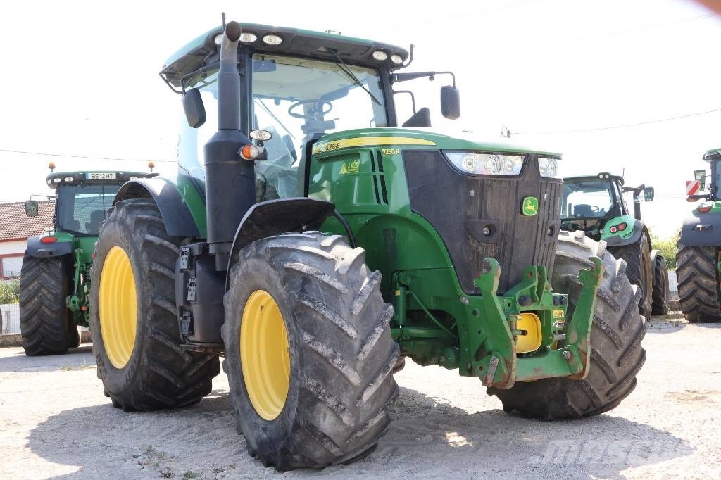 John Deere 7250 R Traktoren