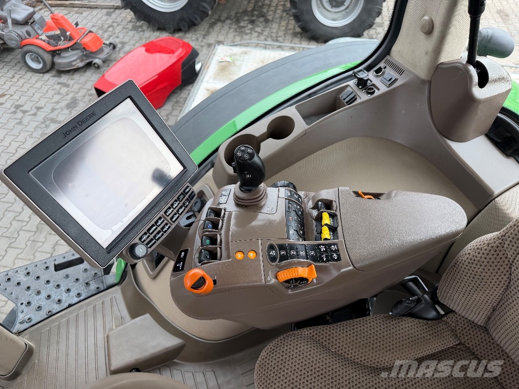John Deere 7270 R Трактори