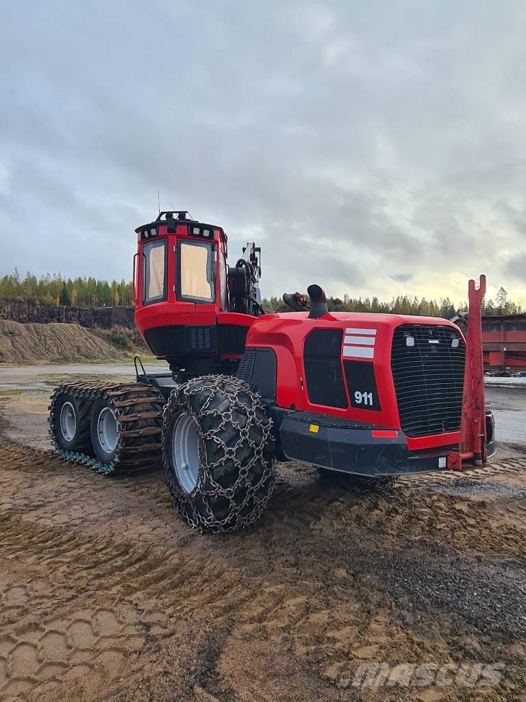 Komatsu 911 Cosechadoras