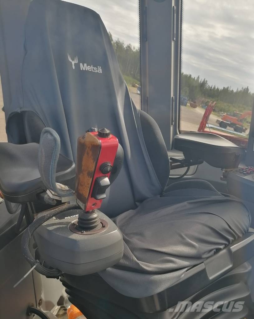 Komatsu 911 Cosechadoras
