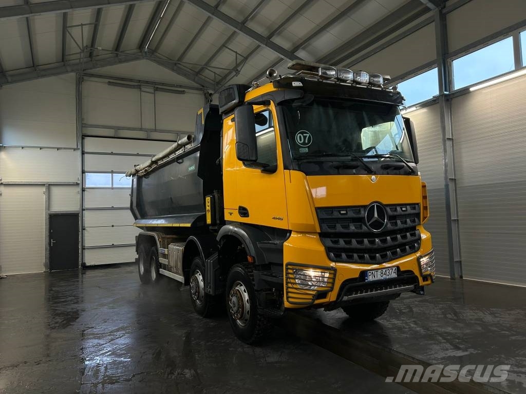 Mercedes-Benz Arocs 8X8 Kipper