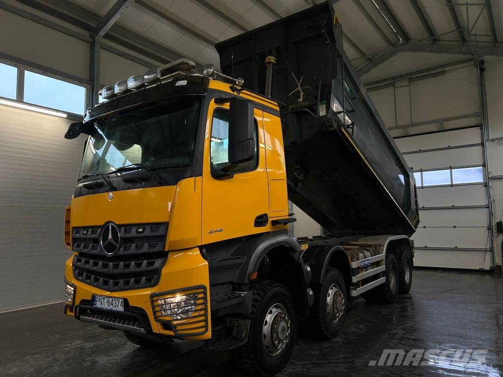 Mercedes-Benz Arocs 8X8 Kipper