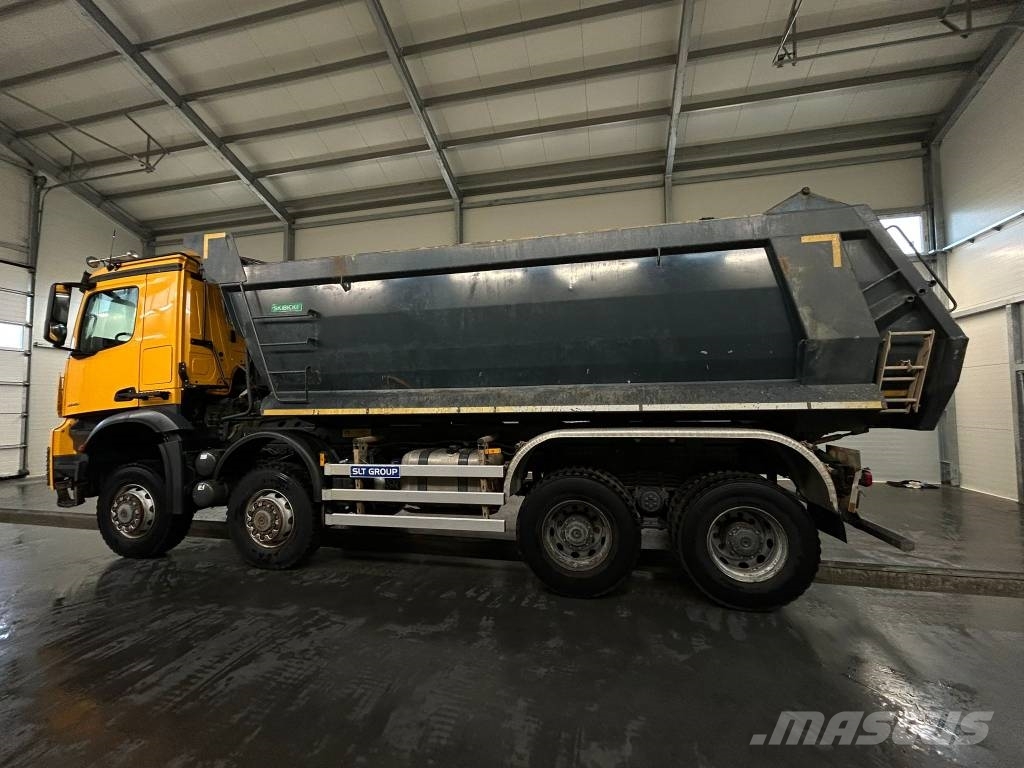 Mercedes-Benz Arocs 8X8 Kipper