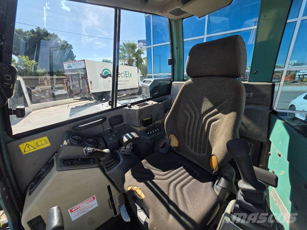 Yanmar SV 100-1 Excavadoras 7t - 12t