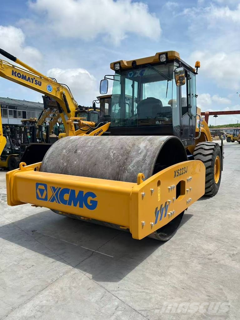 XCMG XS 223 J Compactoare monocilindrice