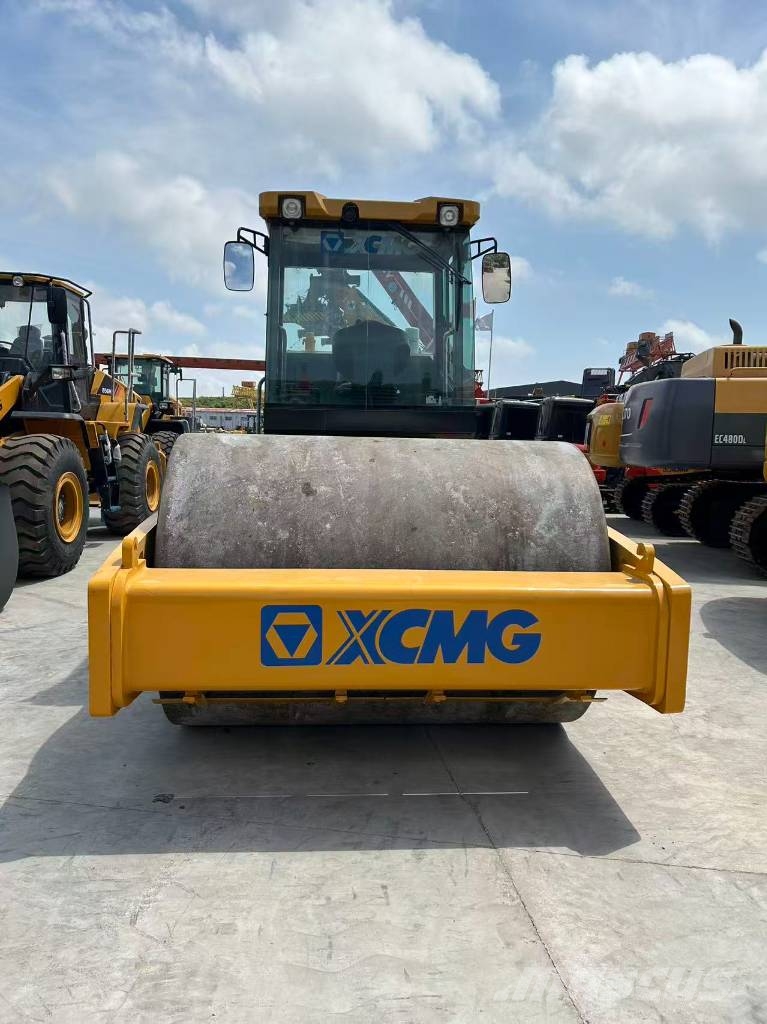 XCMG XS 223 J Compactoare monocilindrice