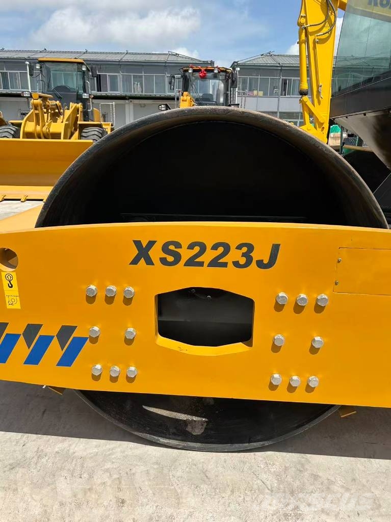 XCMG XS 223 J Compactoare monocilindrice