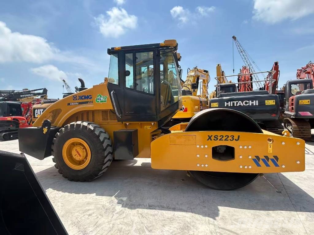 XCMG XS 223 J Compactoare monocilindrice