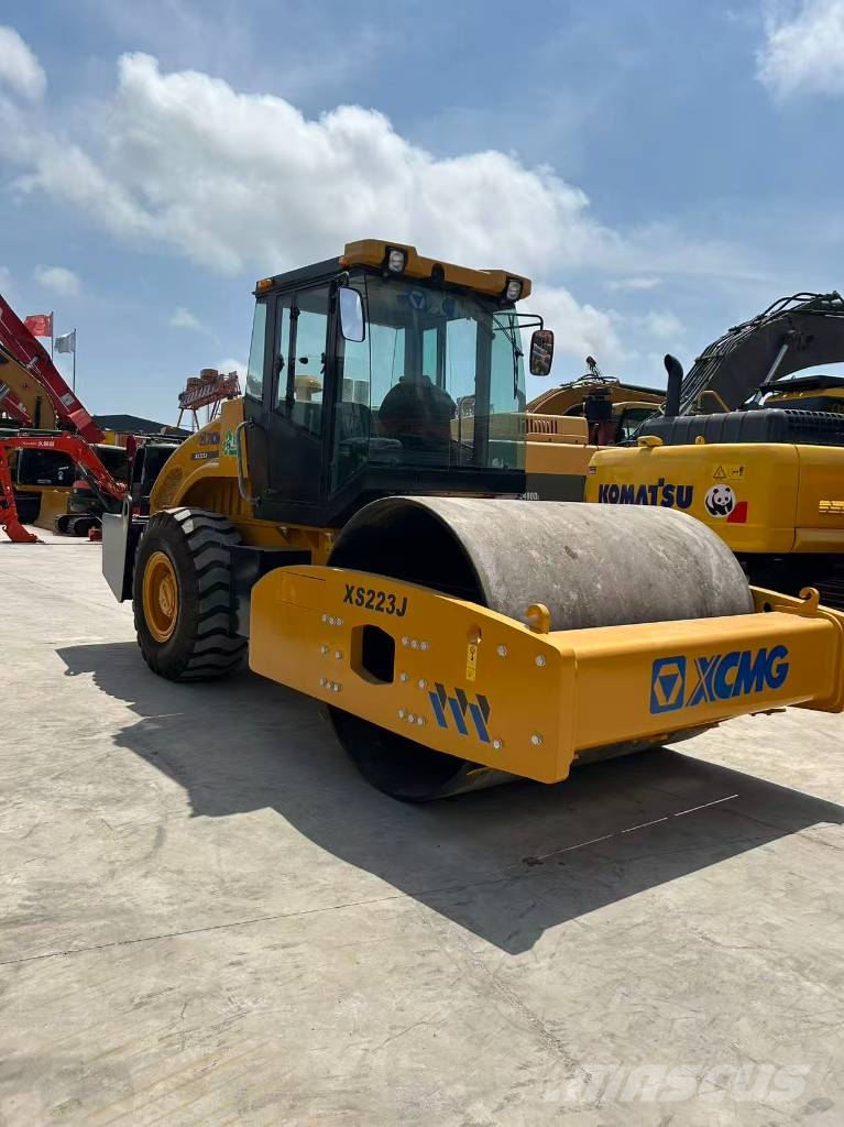 XCMG XS 223 J Compactoare monocilindrice