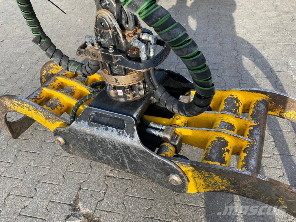 John Deere 1210 E 集运机