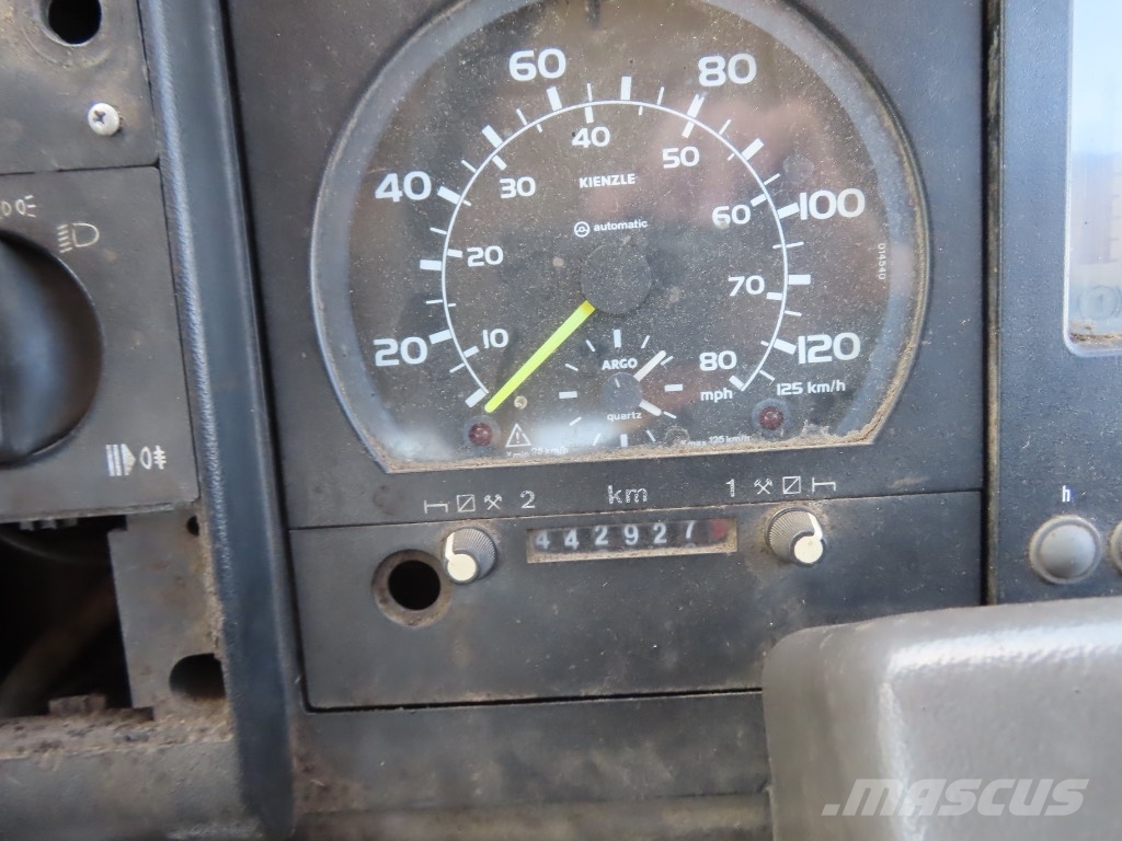 Unimog U 140 其他货车