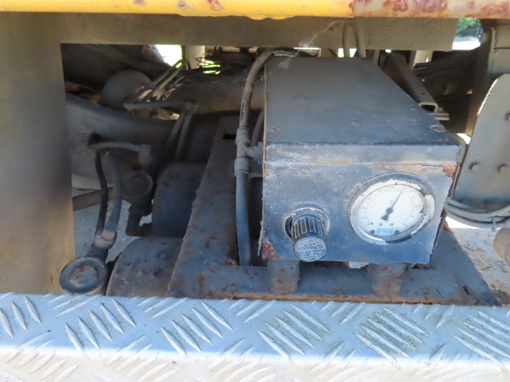 Unimog U 140 其他货车