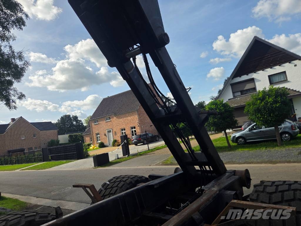 Peecon CAR-260L Hook lift trailers