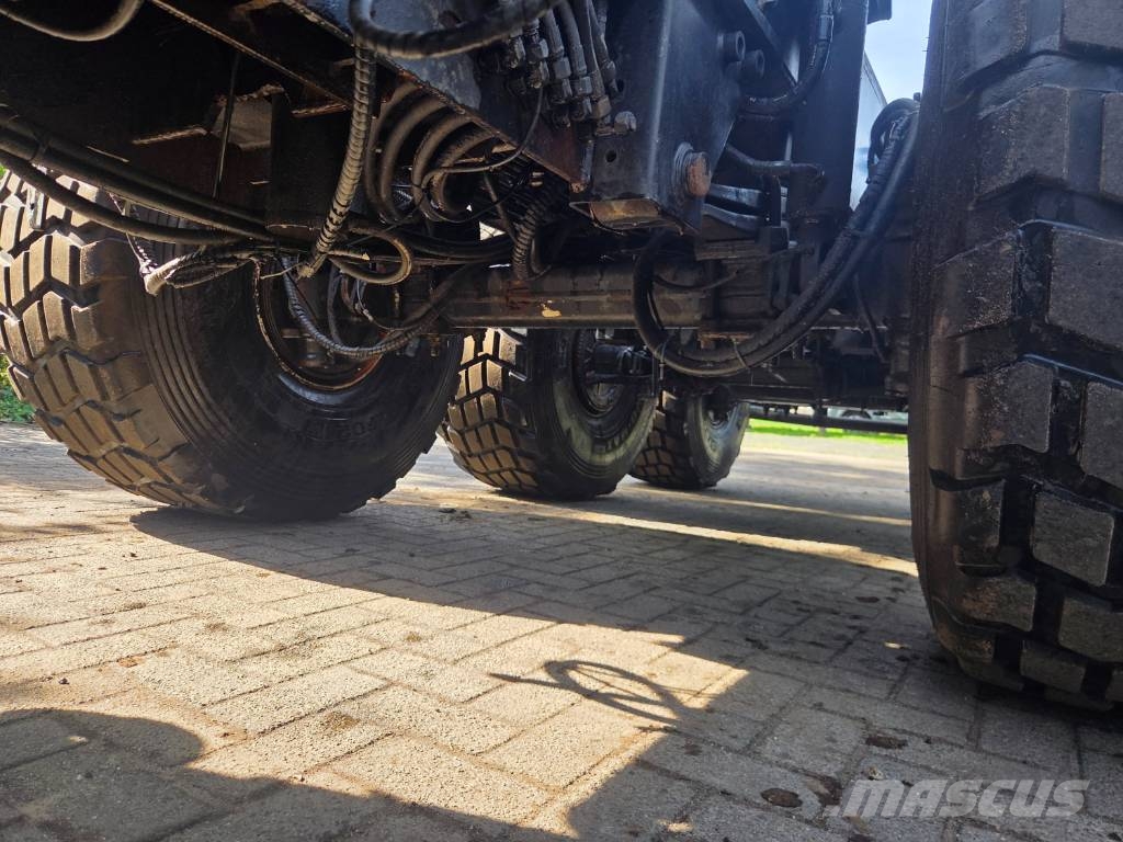 Peecon CAR-260L Hook lift trailers