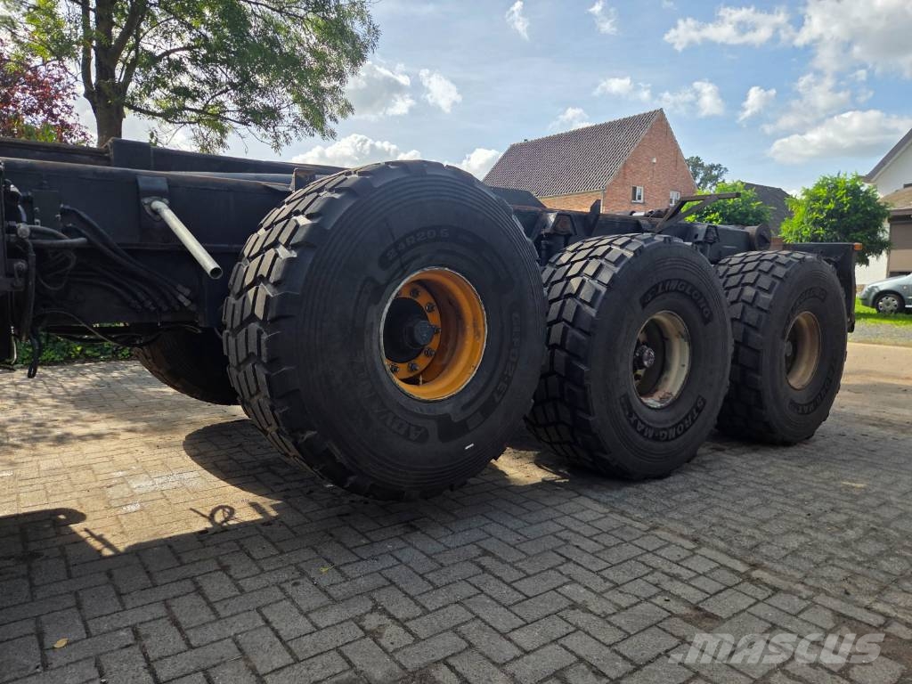 Peecon CAR-260L Hook lift trailers