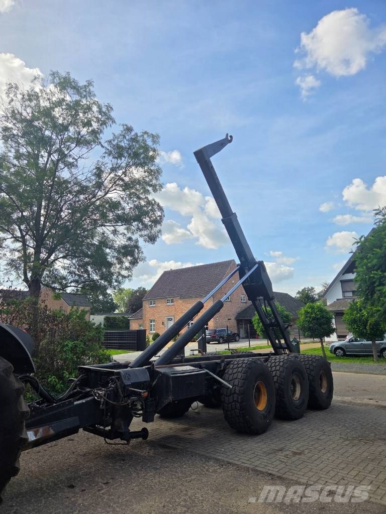 Peecon CAR-260L Hook lift trailers