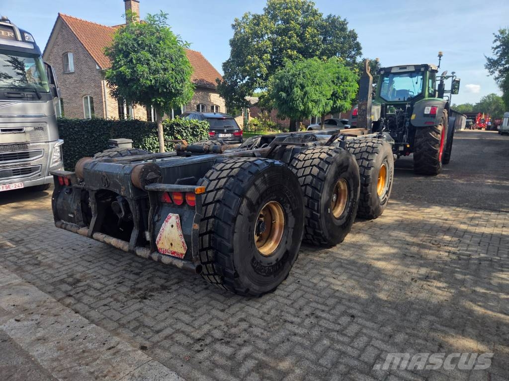 Peecon CAR-260L Hook lift trailers