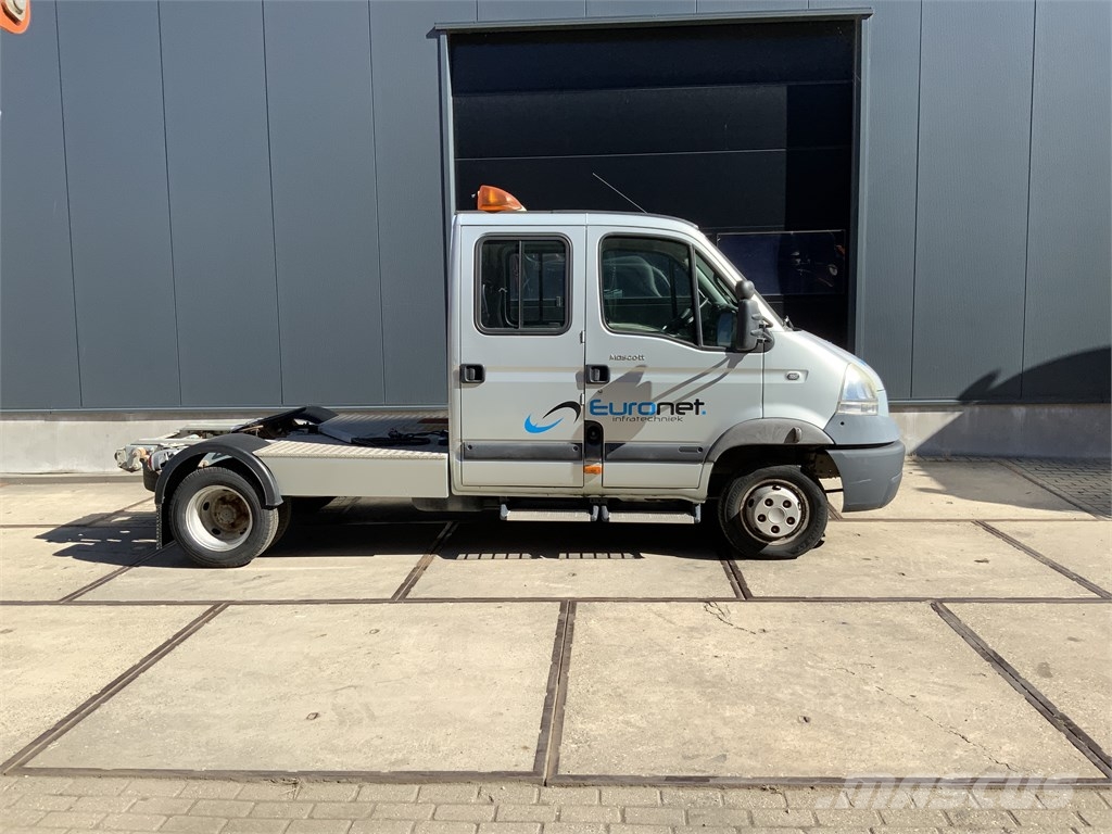 Renault Mascott 150.35 Platformas/izkraušana no sāniem