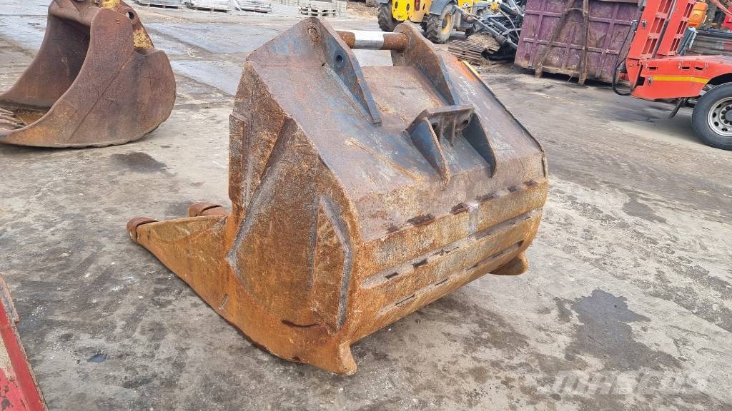 Ditching/Digging buckets For Various Size Excavators! Baldes