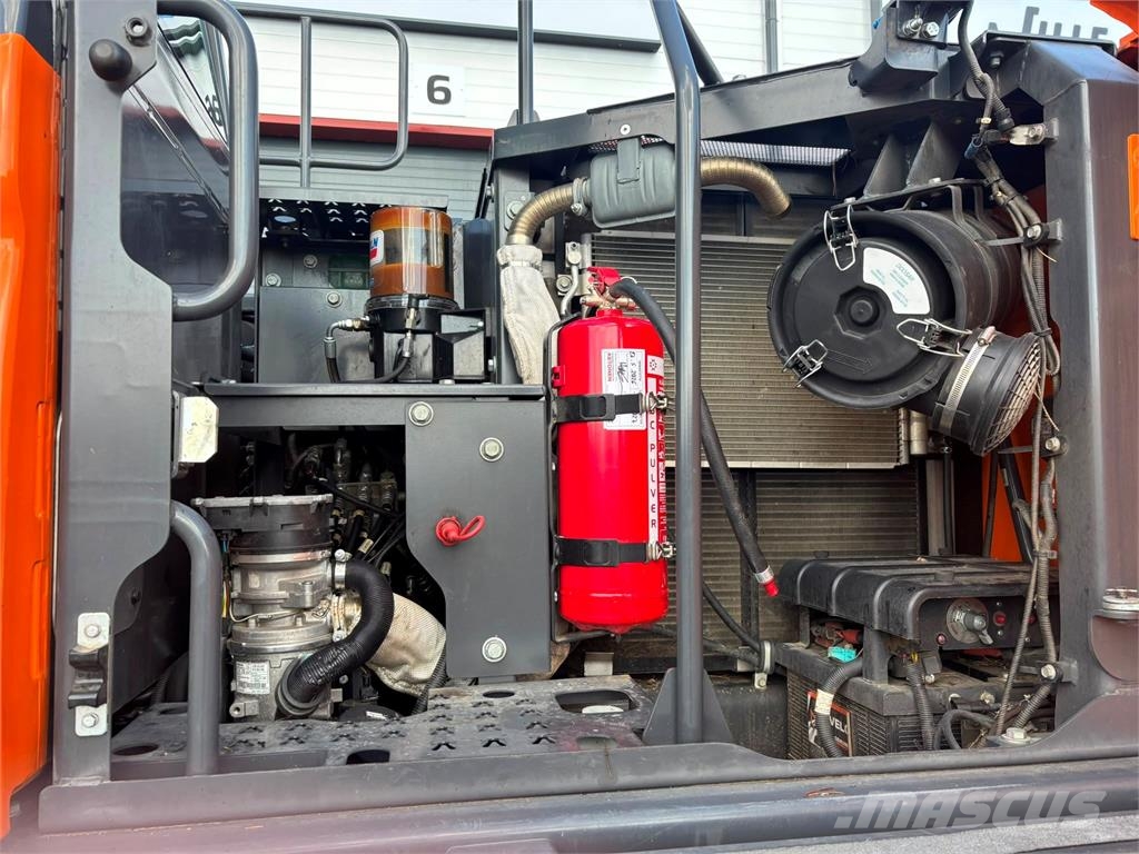 Develon DX160HT-7 Excavadoras sobre orugas