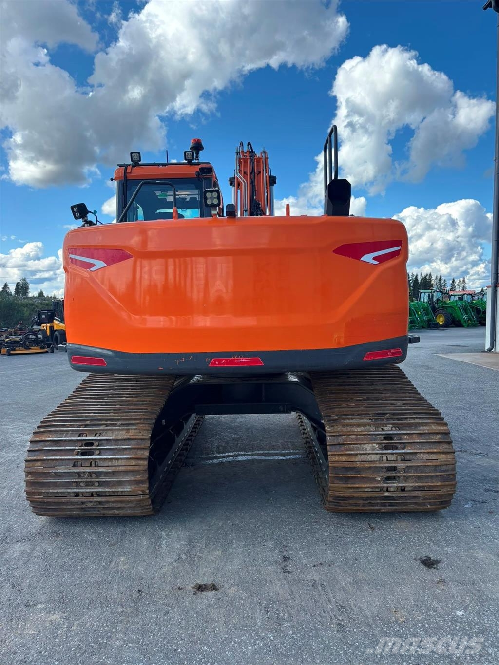 Develon DX160HT-7 Excavadoras sobre orugas