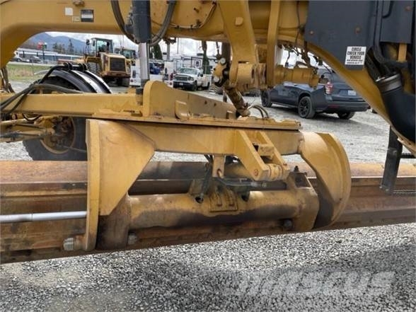 CAT 160M Γκρέιντερς