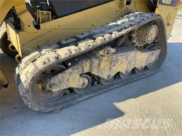 CAT 259D لوادر انزلاقية التوجيه
