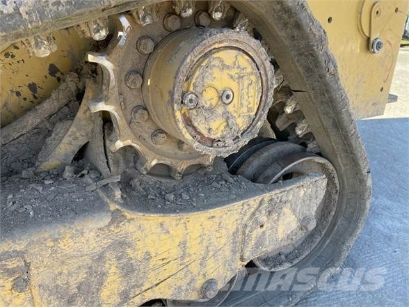 CAT 259D لوادر انزلاقية التوجيه