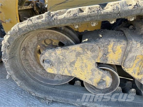 CAT 259D لوادر انزلاقية التوجيه