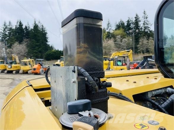 CAT 307E2 Escavadeiras de esteiras