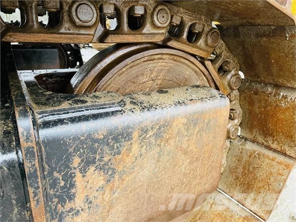 CAT 320 Excavatoare pe șenile