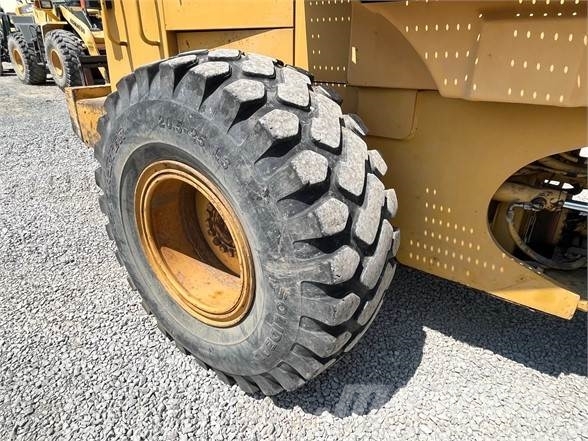 CAT 928F Radlader