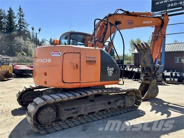 Hitachi ZX135US حفارات زحافة