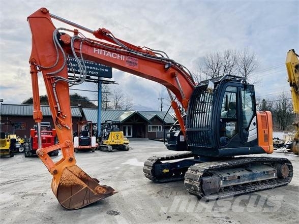 Hitachi ZX135US-5 حفارات زحافة