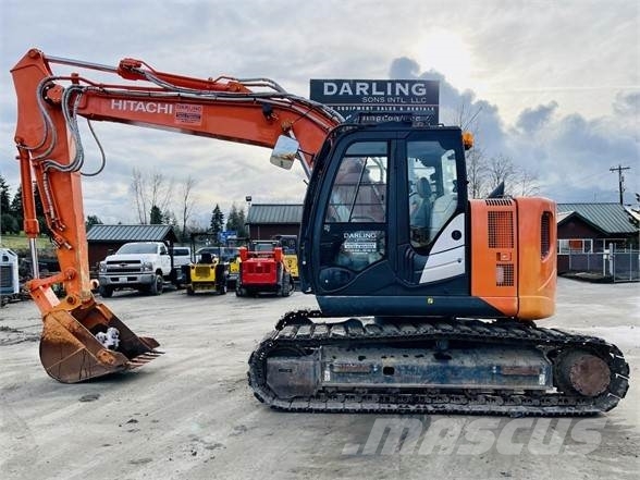 Hitachi ZX135US-5 حفارات زحافة