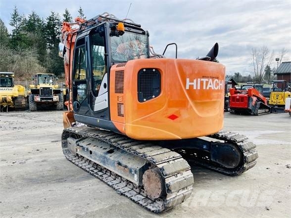 Hitachi ZX135US-5 حفارات زحافة